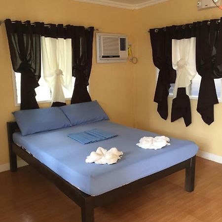 סמאל La Isla Bonita Talikud Island Beach Resort מראה חיצוני תמונה